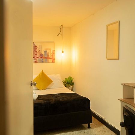 Africa House-Casa Hotel Laureles-La70 Medellín Dış mekan fotoğraf