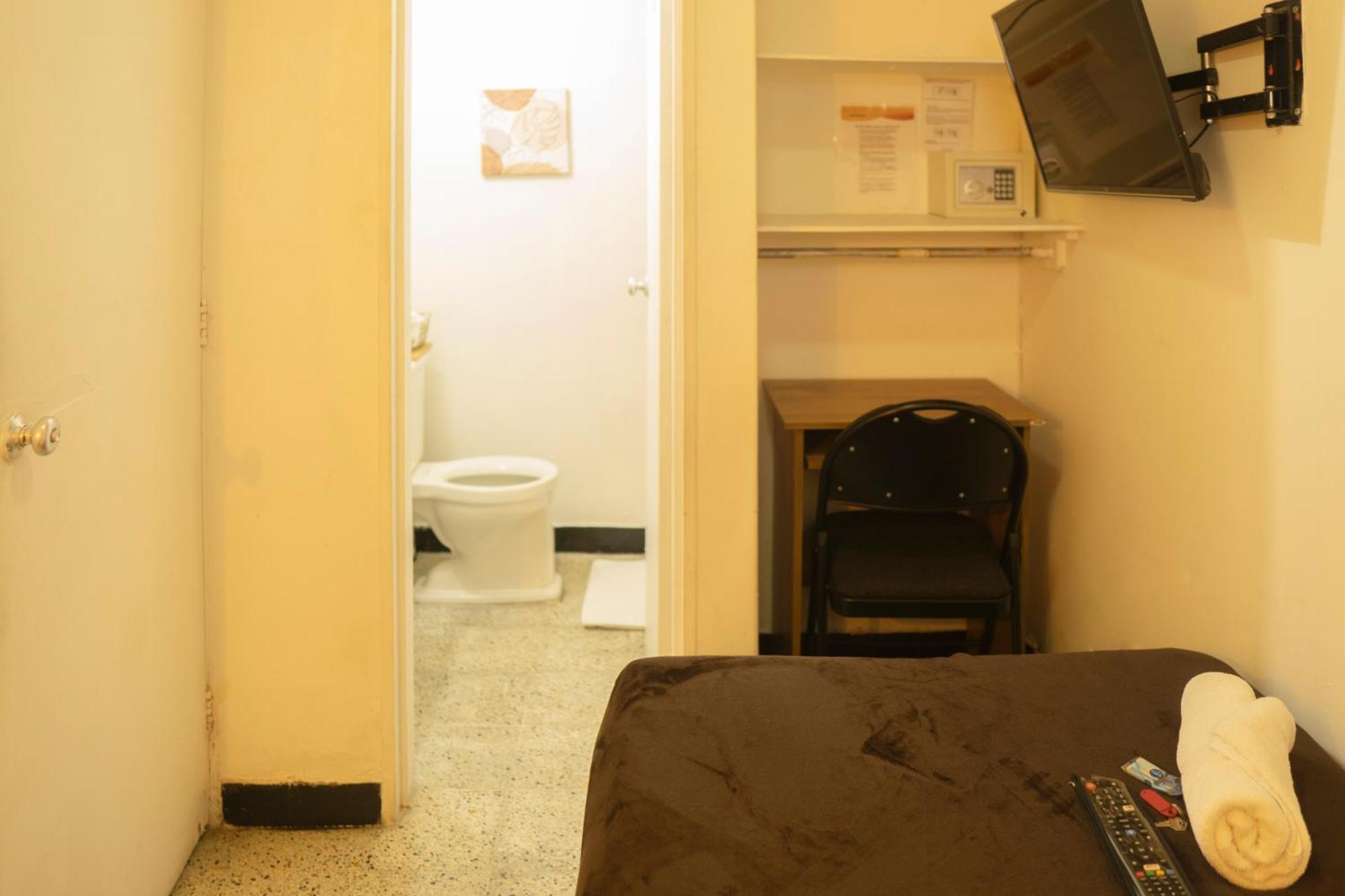 Africa House-Casa Hotel Laureles-La70 Medellín Dış mekan fotoğraf