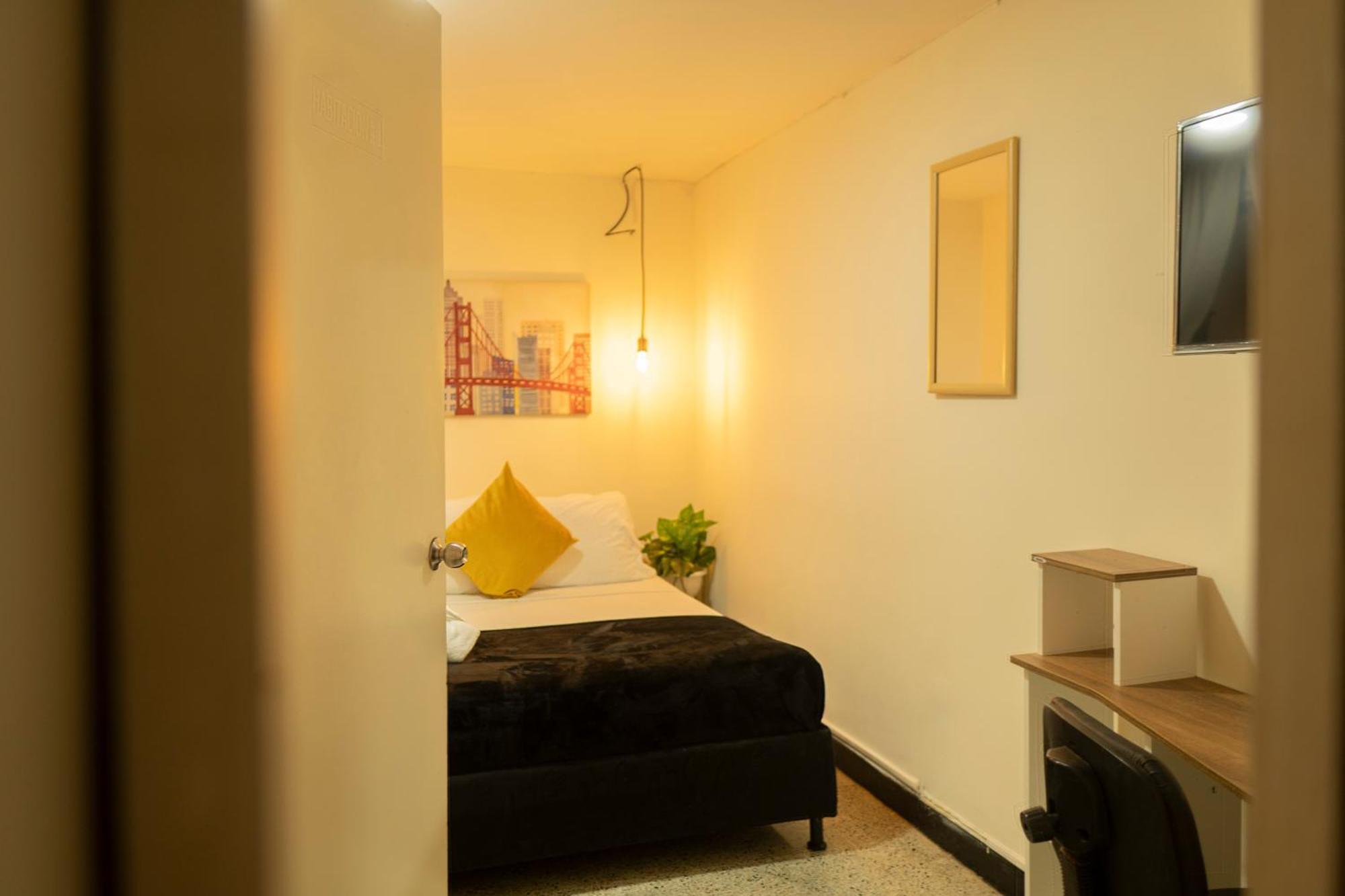 Africa House-Casa Hotel Laureles-La70 Medellín Dış mekan fotoğraf