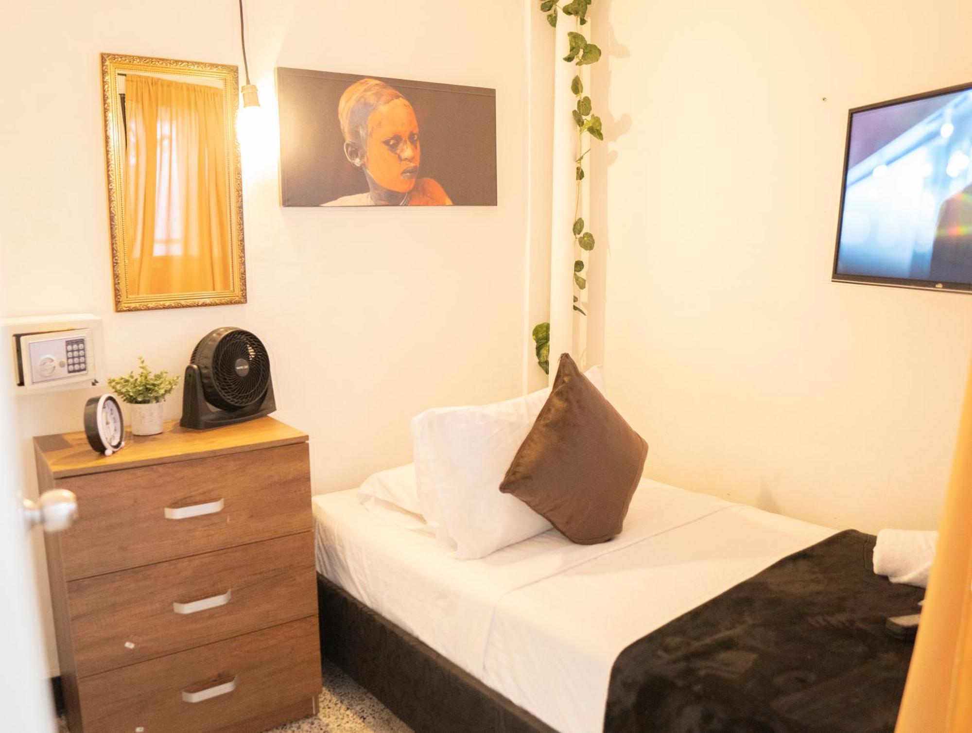 Africa House-Casa Hotel Laureles-La70 Medellín Dış mekan fotoğraf