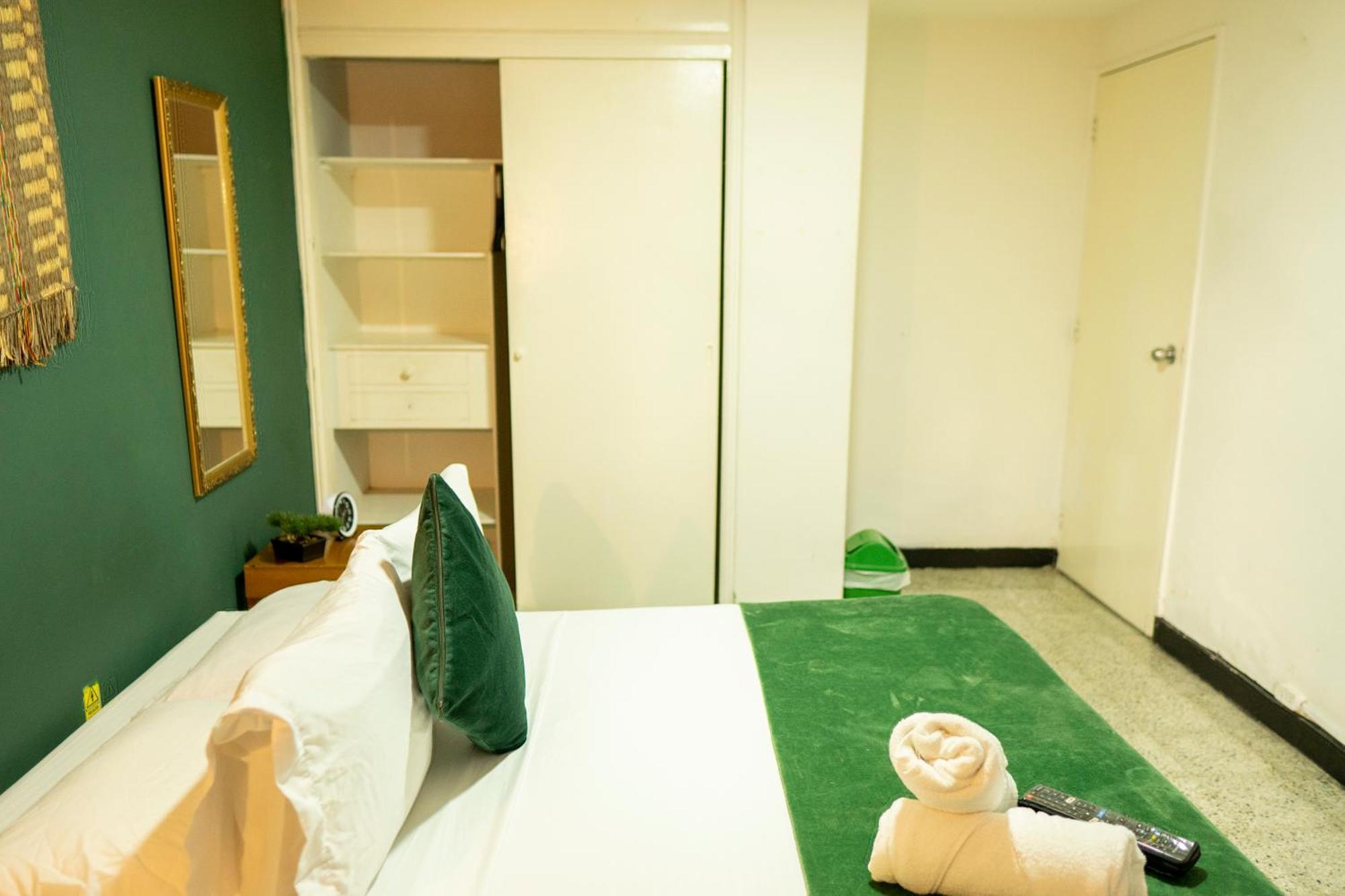 Africa House-Casa Hotel Laureles-La70 Medellín Dış mekan fotoğraf