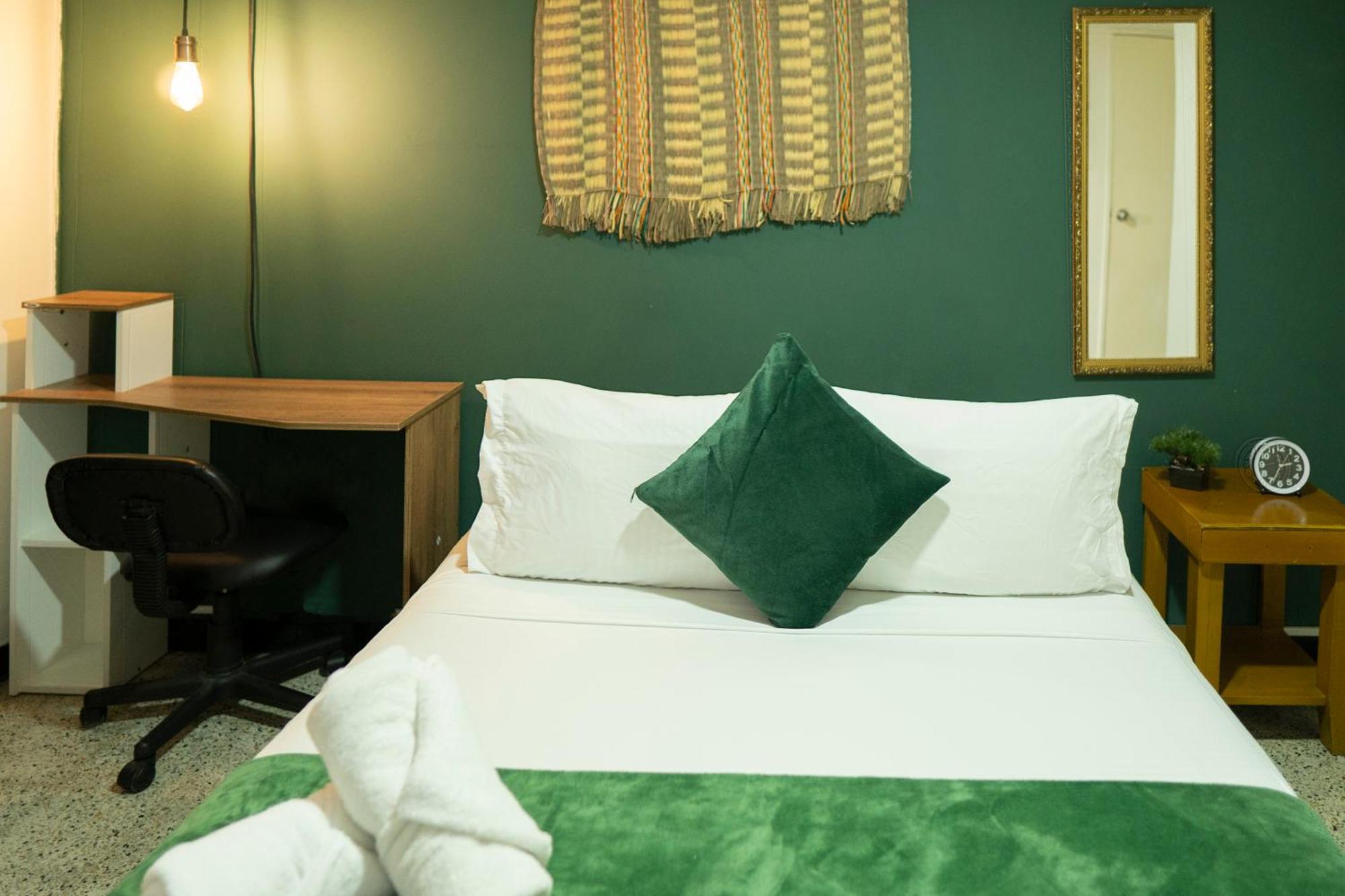 Africa House-Casa Hotel Laureles-La70 Medellín Dış mekan fotoğraf