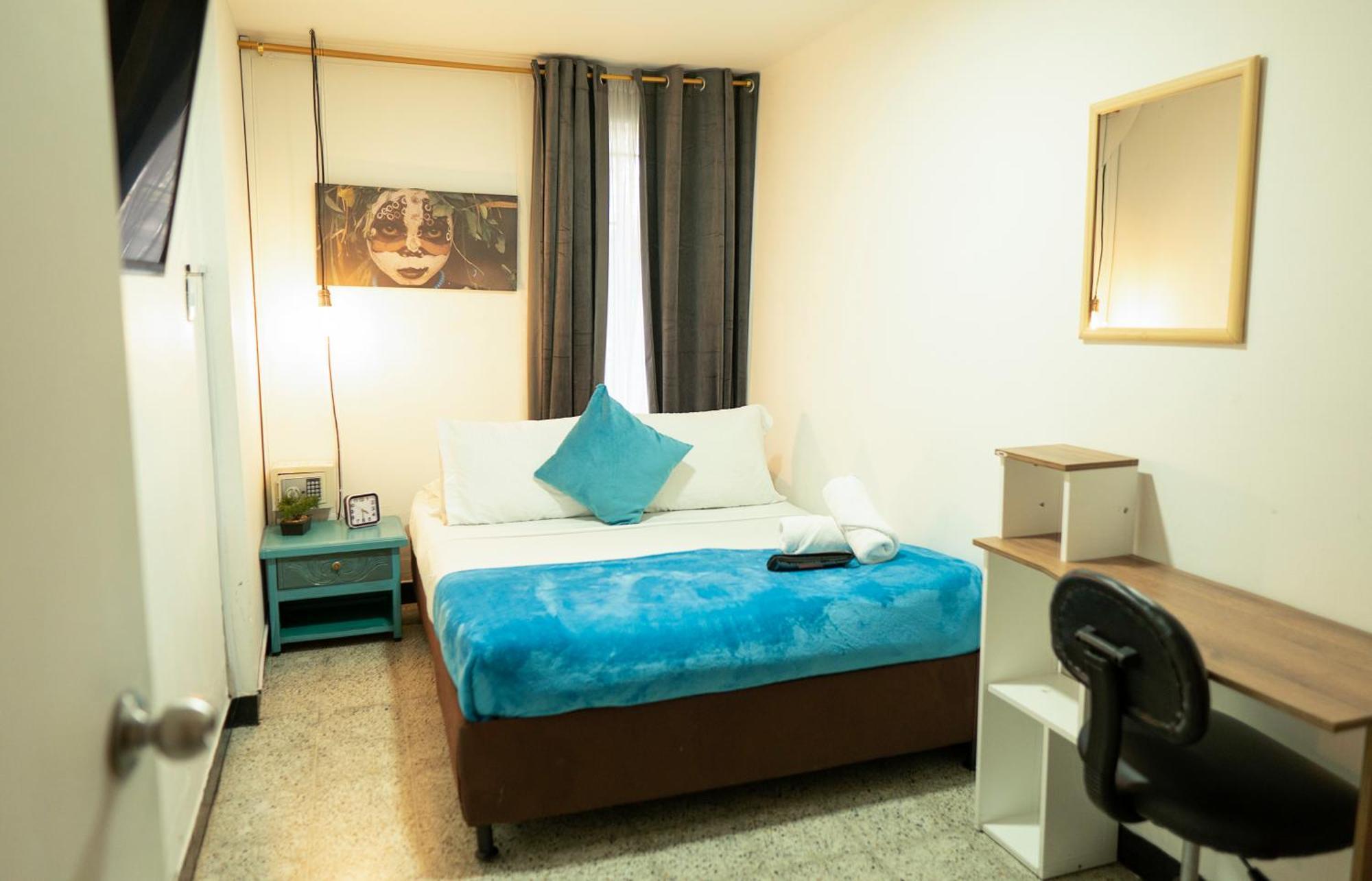 Africa House-Casa Hotel Laureles-La70 Medellín Dış mekan fotoğraf