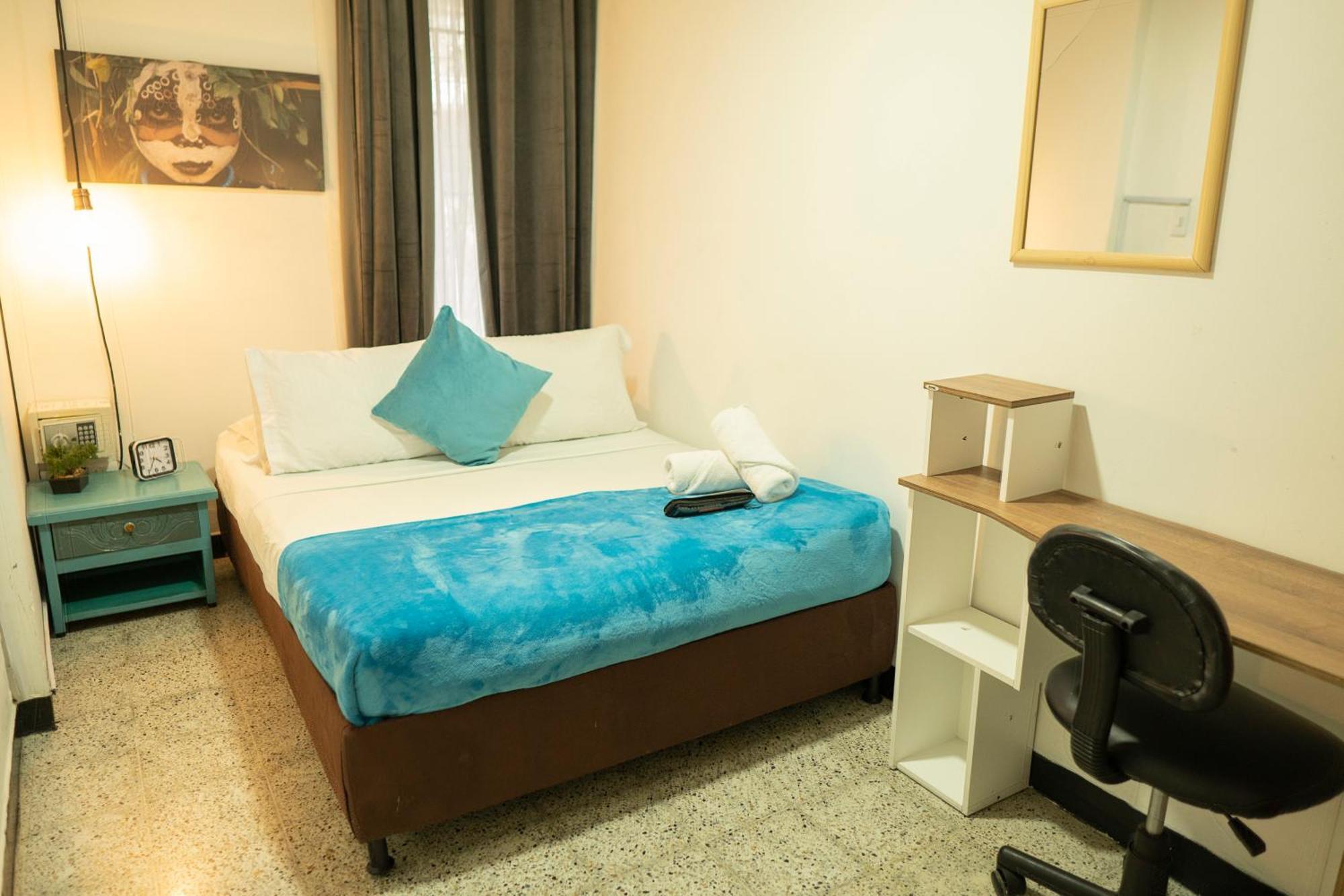 Africa House-Casa Hotel Laureles-La70 Medellín Dış mekan fotoğraf