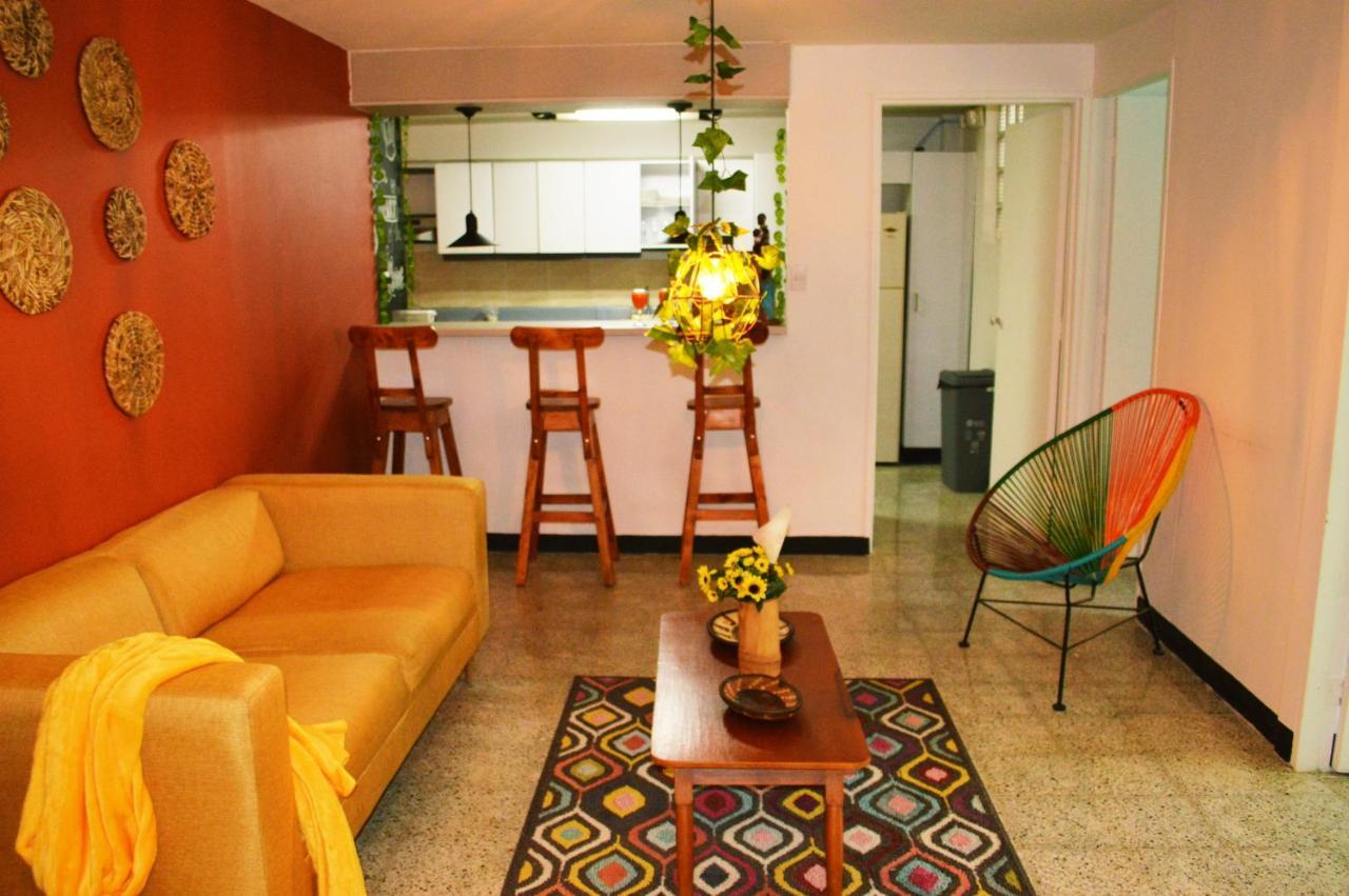 Africa House-Casa Hotel Laureles-La70 Medellín Dış mekan fotoğraf