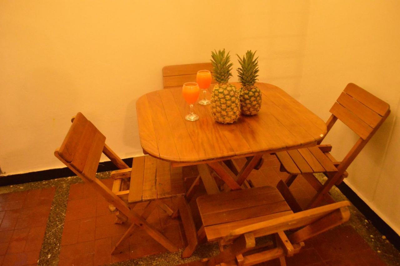 Africa House-Casa Hotel Laureles-La70 Medellín Dış mekan fotoğraf